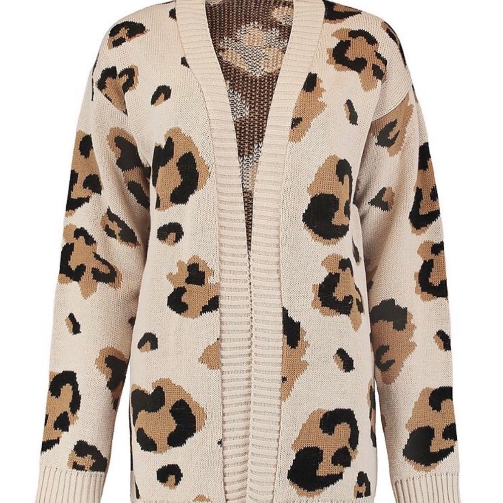 SOLD OUT! Leopard print cardigan - Picture 2 of 3